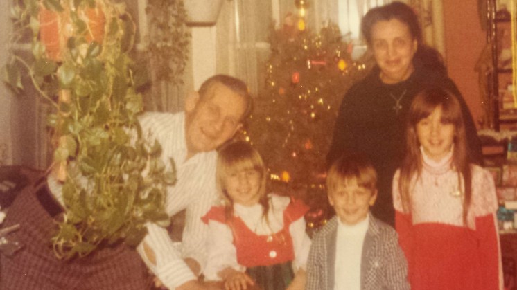 Grandpa, Ann, Craig, Grandma, Leisa, 1976 or 1977